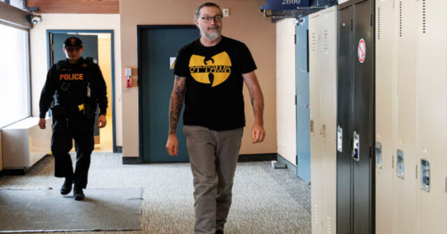 Kanadalı əks-kəşfiyyatçı Ukraynaya casusluq ittihamı ilə saxlanılıb Kanadalı əks-kəşfiyyatçı Ukraynaya casusluq ittihamı ilə saxlanılıb