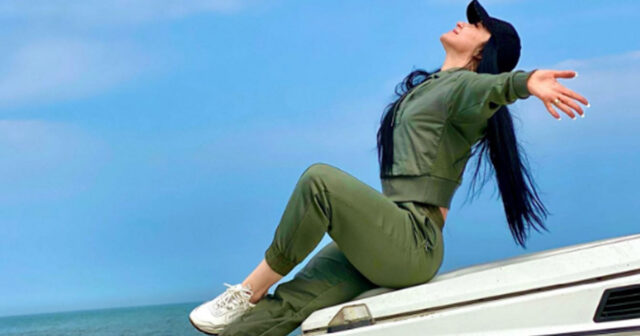 “Mənə maşın alanın anasını Bakıda… – Aparıcıdan şok sözlər “Mənə maşın alanın anasını Bakıda… – Aparıcıdan şok sözlər