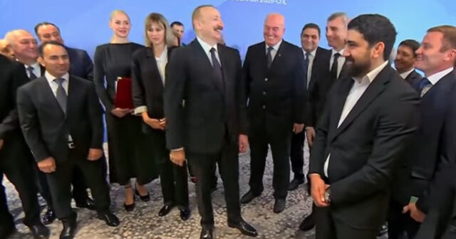 Prezidentin dünya çempionu ilə səmimi dialoqu: “Sən hələ yarışırsan?” – VİDEO