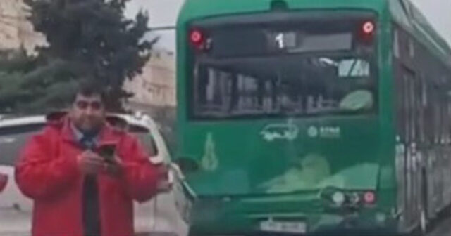 Bakıda marşrut avtobusları toqquşdu – Xəsarət alan var – VİDEO