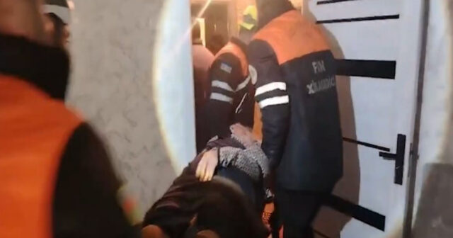 Telefon zənglərinə cavab verməyən 3 nəfər son anda xilas edildi – VİDEO