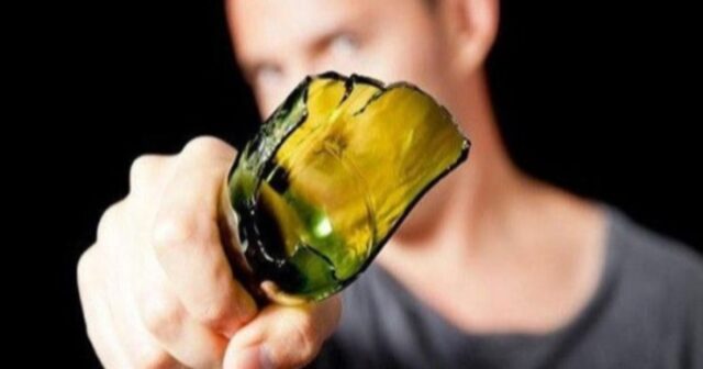 Daşkəsəndə yeniyetmənin başına butulka ilə vurub… – Saxlanılan var Daşkəsəndə yeniyetmənin başına butulka ilə vurub… – Saxlanılan var