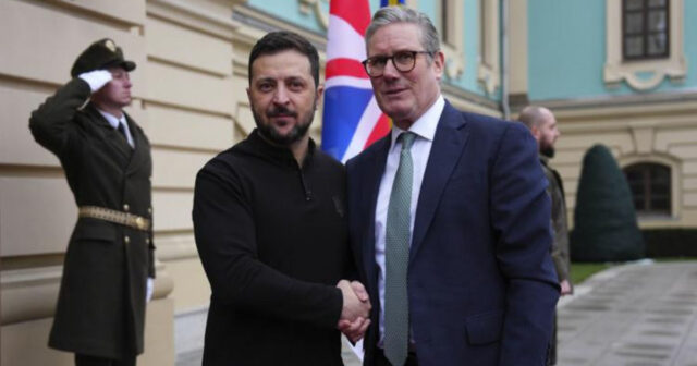 Zelenski Trampla görüşdən əvvəl Starmerlə danışıb Zelenski Trampla görüşdən əvvəl Starmerlə danışıb