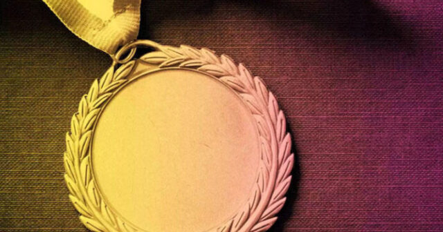 Azərbaycanlı müğənni Avropa çempionu oldu – FOTO Azərbaycanlı müğənni Avropa çempionu oldu – FOTO