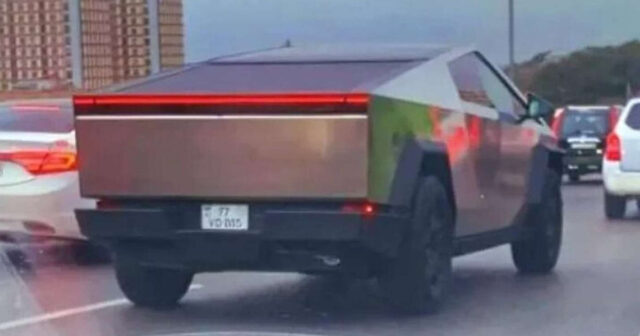 Bakıda gündəm olan maşın bu şəxsindir – FOTO Bakıda gündəm olan maşın bu şəxsindir – FOTO