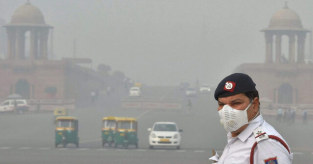 Hindistan “boğulur”: COVID-19 pandemiyasından bəri ən böyük böhran başladı