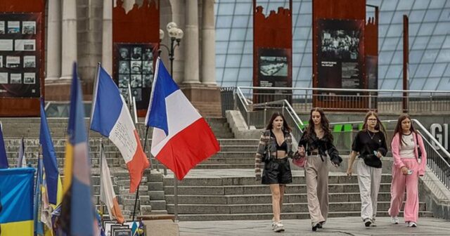 Ukraynalı qadınların Fransadan qovulması tələb edildi