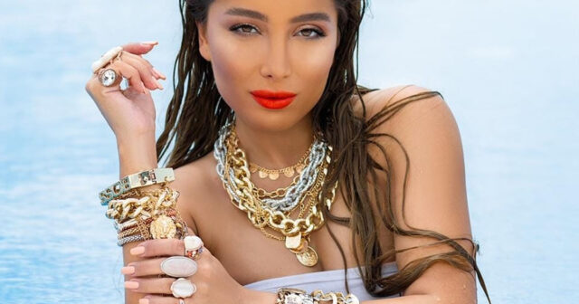 “Artıq o formada geyinmərəm” “Artıq o formada geyinmərəm”