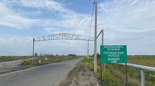 Türkiyə rəsmiləri Ermənistanla sərhədə getdilər Türkiyə rəsmiləri Ermənistanla sərhədə getdilər