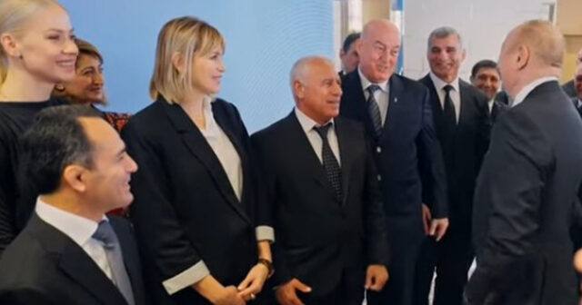 Asim Xudiyevlə Prezident arasında səmimi anlar: “Xankəndidə o topu axtarırdılar” – VİDEO