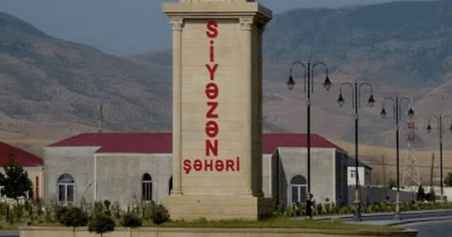 Üç yaşlı uşaq avtomobildə yanaraq öldü – TƏFƏRRÜAT / VİDEO