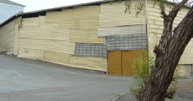 Yeni Günəşli qəsəbəsində illərdir nəzarətsiz qalan qeyri-yaşayış obyekti – VİDEO Yeni Günəşli qəsəbəsində illərdir nəzarətsiz qalan qeyri-yaşayış obyekti – VİDEO