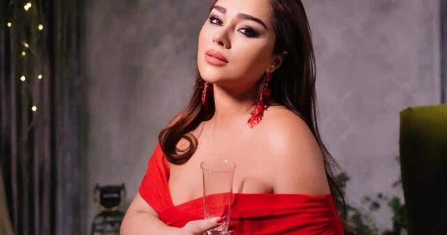 Xatirə İslam sinə dekoltesi ilə diqqət çəkdi – FOTO