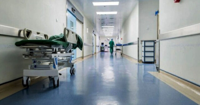 Azərbaycanda faciə: Əmi yeniyetmə qardaşı uşaqlarını baltaladı