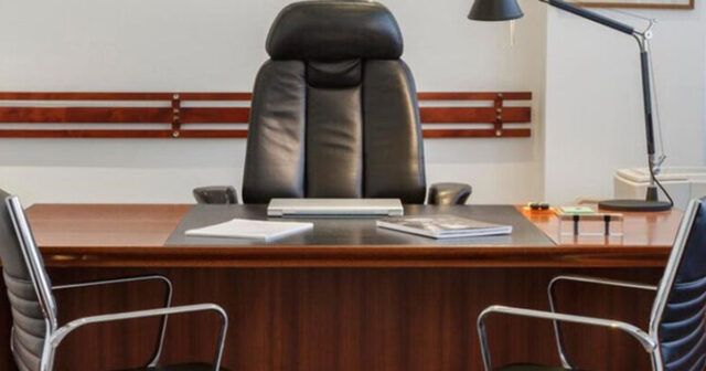 Azərbaycanda ən çox müavini olan icra başçısı odur – SİYAHI