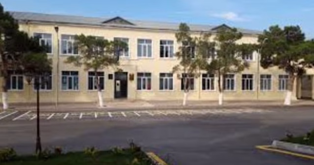 Bu məktəbdə İNSİDENT: Müəllim direktor müavinini döydü