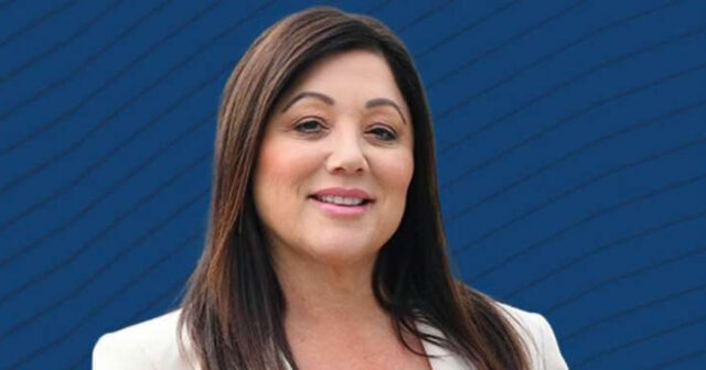 Qadın nazir isçisi ilə eşq yaşayır – FOTO