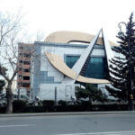 Tanınmış aparıcı “Space TV”dən getdi – FOTO