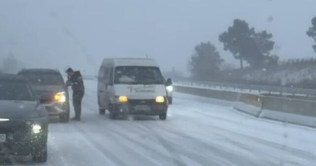 Bakı-Şamaxı yolunda hərəkət çətinləşdi – VİDEO Bakı-Şamaxı yolunda hərəkət çətinləşdi – VİDEO