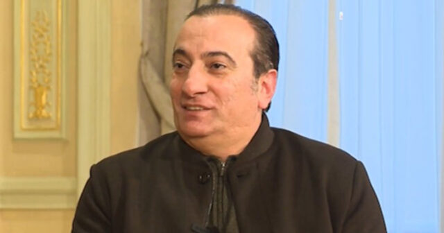 “Oğluma demişəm, səhnədə ölsəm, konsertə davam edin” “Oğluma demişəm, səhnədə ölsəm, konsertə davam edin”