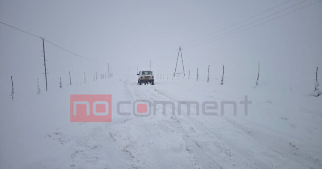 Güclü qar səbəbindən 50-dən çox kənd işıqsız qaldı – FOTO Güclü qar səbəbindən 50-dən çox kənd işıqsız qaldı – FOTO