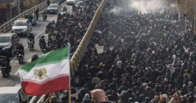 İranda etirazçılara “ölümcül iynə” ŞOKU – Rejimin cinayətləri ifşa olunur İranda etirazçılara “ölümcül iynə” ŞOKU – Rejimin cinayətləri ifşa olunur