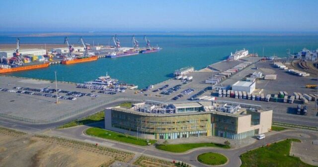 Bakı limanında tonlarla dizel gömrükdən xəbərsiz Rusiya gəmisinə yüklənib