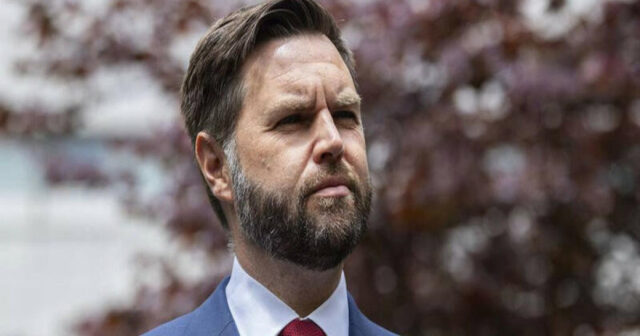 ABŞ vitse-prezidentinin Ohayo ştatındakı evinin pəncərələri sındırılıb – VİDEO