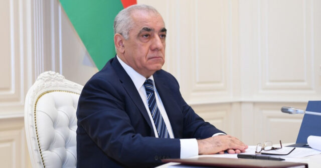 Gəncədə fəhlələrin işdən çıxarılması iddialarına cavab: “Baş nazirin qərarıdır” Gəncədə fəhlələrin işdən çıxarılması iddialarına cavab: “Baş nazirin qərarıdır”