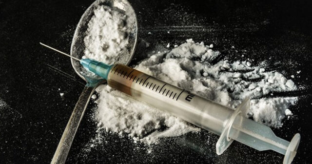 Bakıda narkomanların “bariqa”ya yalvarışları – Bu da vatsap yazışmaları Bakıda narkomanların “bariqa”ya yalvarışları – Bu da vatsap yazışmaları