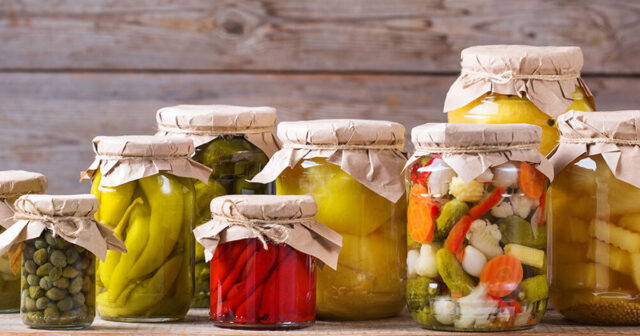 Ev turşuları: Bunlara fikir verməsəniz ÖLDÜRƏ BİLƏR! Ev turşuları: Bunlara fikir verməsəniz ÖLDÜRƏ BİLƏR!