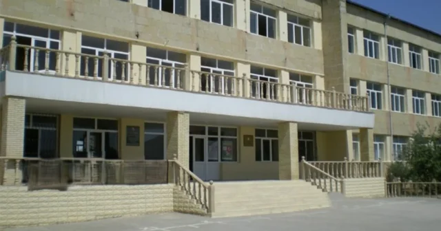 Qobuda IX sinif şagirdi yaşıdına xəsarət yetirdi: Məktəbdən AÇIQLAMA