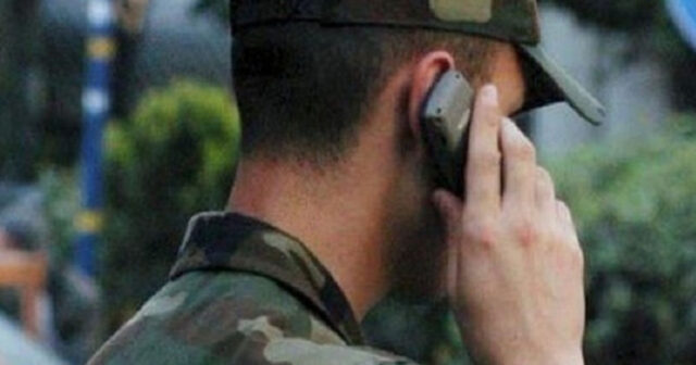 DİQQƏT: Əsgərlərə bu telefonlardan istifadəyə icazə veriləcək DİQQƏT: Əsgərlərə bu telefonlardan istifadəyə icazə veriləcək