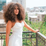 Çelsi Baxşıyevanın FHN rəisi ilə bağlı  QALMAQALINDA ADI KEÇƏNLƏRİN FOTOSU