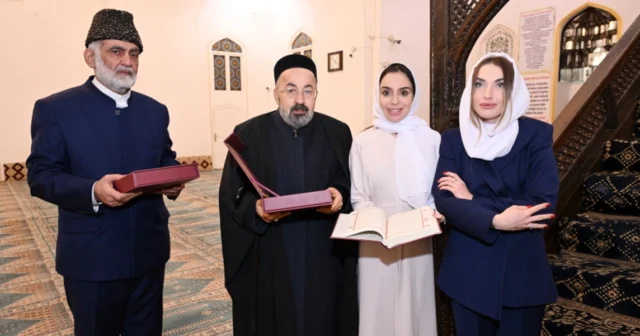 Leyla Əliyeva və Alyona Əliyeva Gəncədə Şah Abbas məscidini ziyarət ediblər