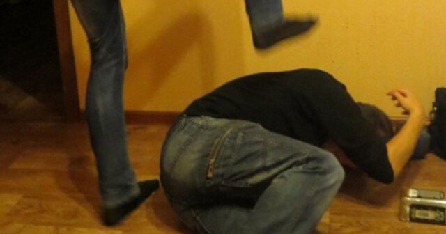 Ata və oğul evə çağırdıqları “Azəriqaz”ın əməkdaşını döyüb? – Polis araşdırır