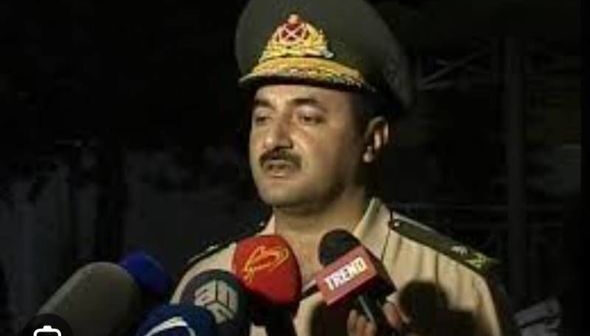 General-leytenant komandanda vəzifəsindən gedir