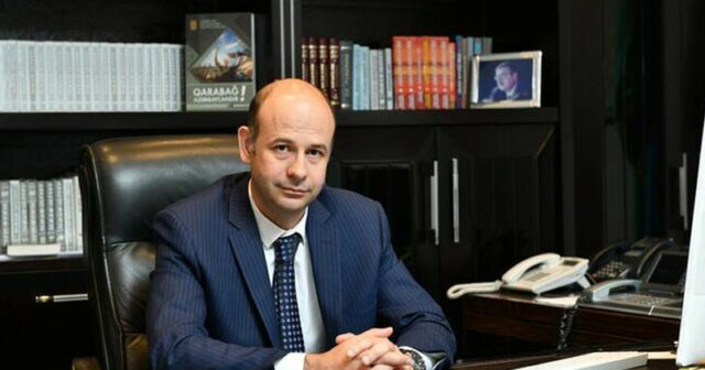 Yeni sədr özünə müşavir təyin etdi – FOTO Yeni sədr özünə müşavir təyin etdi – FOTO