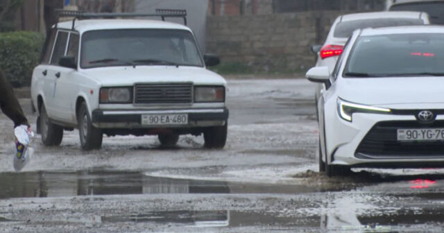 Su xətti partladı, aidiyyəti qurumlar məsələyə baxmır – ŞİKAYƏT – VİDEO