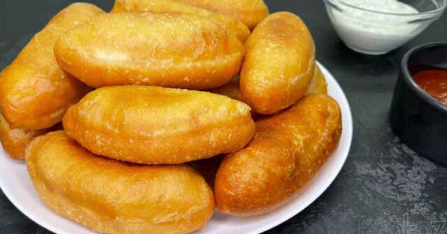 Restoranda müştəri şikayəti: Peraşkinin içində gözlənilməz tapıntı – VİDEO