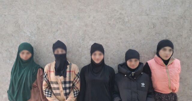 Bakıda qaraçı qadınlar hicab bağlayıb marketi taladılar – VİDEO Bakıda qaraçı qadınlar hicab bağlayıb marketi taladılar – VİDEO