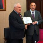 İcra başçısı yenicə işə götürdüyü köməkçisini vəzifədən azad etdi