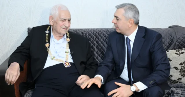 Xalq şairi Nəriman Həsənzadəyə “Heydər Əliyev” ordeni təqdim edilib