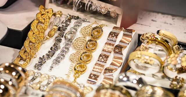 Bu zinət əşyasına böyük tələbat var – Qızılı da GERİDƏ QOYDU