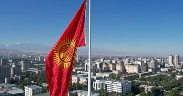 Qırğızıstanda nələr baş verir? – Qırğız politoloq açıqladı