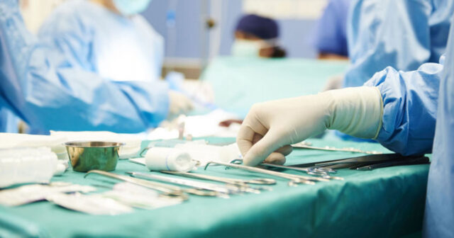 Estetik əməliyyatdan sonra vətəndaşın üzü deformasiyaya uğrayıb – ŞİKAYƏT və CAVAB – VİDEO