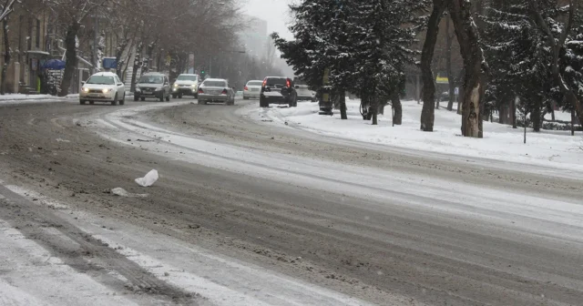 Bakıya sulu qar yağacaq – Yollar buz bağlayacaq