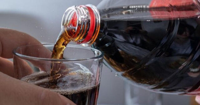 “Zavodda gördüklərimdən sonra koladan birdəfəlik imtina etdim” – ŞOK AÇIQLAMA “Zavodda gördüklərimdən sonra koladan birdəfəlik imtina etdim” – ŞOK AÇIQLAMA