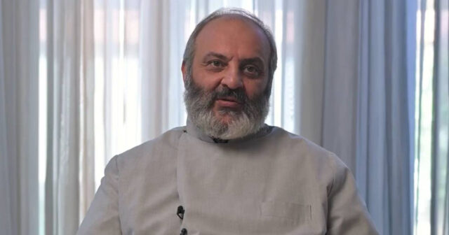 Ermənistanda qiyamçı keşiş Baqratın həbs müddəti daha 2 ay uzadılıb Ermənistanda qiyamçı keşiş Baqratın həbs müddəti daha 2 ay uzadılıb