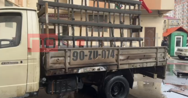 Sumqayıtda yük avtomobili alışıb yandı – VİDEO Sumqayıtda yük avtomobili alışıb yandı – VİDEO